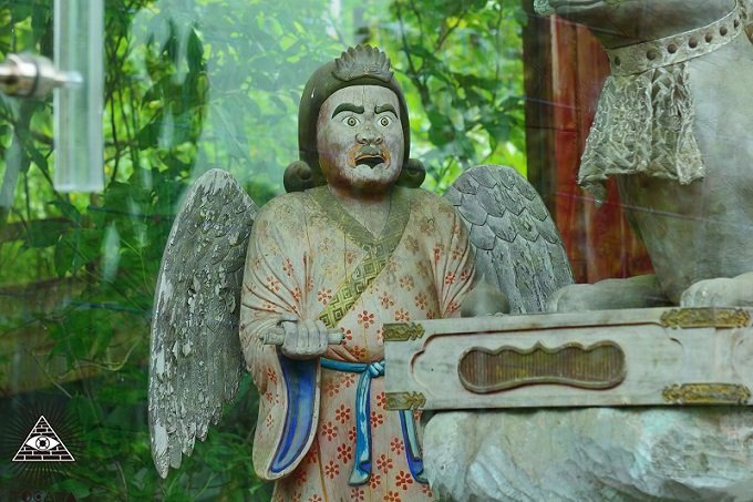 謎の電波系宗教が残した独特すぎる廃墟がありえなさすぎる! 天狗之庭を捉えた写真の画像5