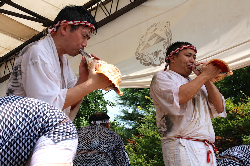 「40年間雨が降っていない」 男たちがぐるぐる巻きにされる大田区の奇祭「水止祭」の画像6