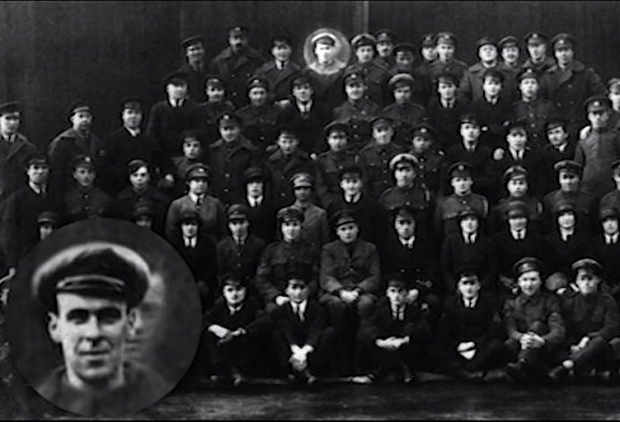 【保存版】信憑性が認められた世界最恐の心霊写真10選！ 寄り添う霊、自殺した母、死んだはずの男… 思わず背筋が寒くなる！の画像4