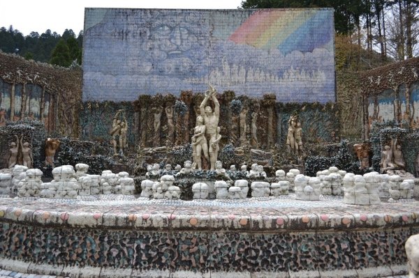 新興宗教、奇祭、刑務所、秘宝館etc...この世のさいはてを巡り続ける珍スポトラベラーが見てきたものの画像8