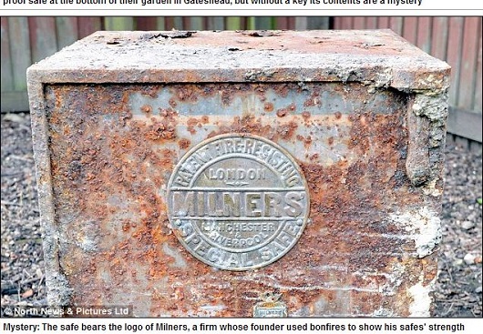 庭の池の底に埋まっていた160年前の金庫！ 中身は一体…!?の画像2