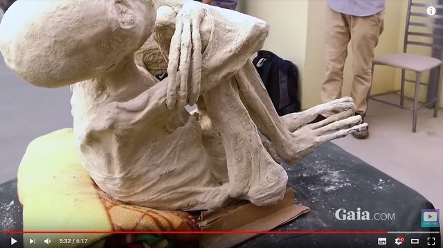 ナスカで発見された「3本指の純白宇宙人ミイラ」、ついにDNA鑑定結果が公開される！ 専門家絶句の正体とは!?の画像1