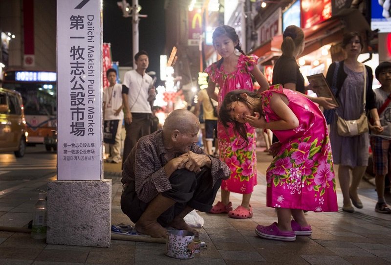 特別ではない沖縄を撮った特別な写真集が揺さぶる沖縄観！ 初沢亜利写真集 『沖縄のことを教えてください』の画像5