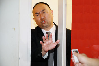 レイザーラモンRGの家系が大物すぎる!? セックス教団、売春島、オウム、ブッダ…RGの知られざる過去！の画像3