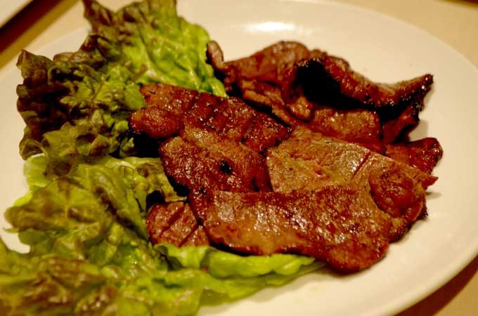 「いきなり！ステーキ」の使い捨て紙エプロンがNYで大流行！ 「売ってほしい」「3ドル払う」ニューヨーカーが懇願する理由とは？の画像9