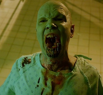 「私、内臓が好きなんです」正体はもしかしてあの有名人!?　超絶美人ゾンビが海外ドラマ『ストレイン』のグロさを語り尽くす!!の画像5