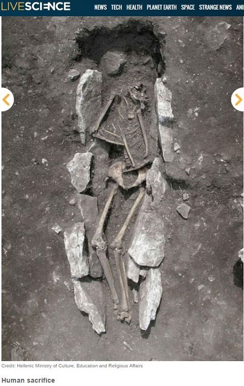 腰から歯が生えた女、人骨を栄養にする木…世界のゾッとする考古学的発見10選！の画像9