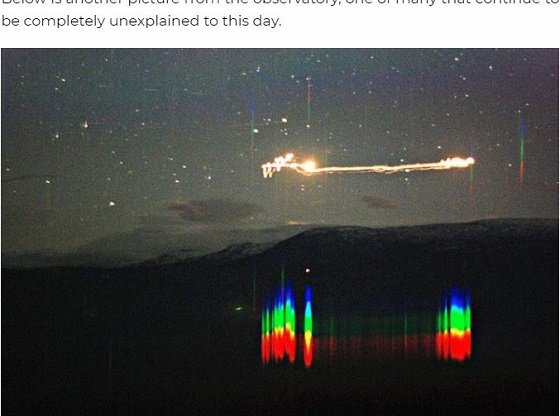 政府や科学者が撮影・分析した「本物のUFO」映像2つ！ 3体の宇宙人の影、週に20出現、飛行時速3,000km…！の画像3