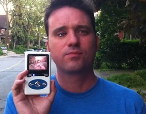 自分の眼球をビデオカメラにした男 ― 自称・アイボーグが見る世界とは？＝カナダの画像2