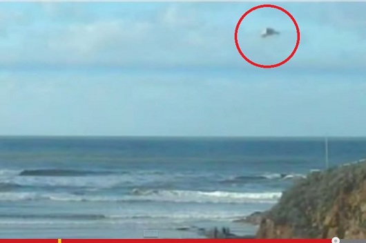 UFO目撃のメッカに現れた謎の「カモメ型・三角錐UFO？」＝イギリスの画像1