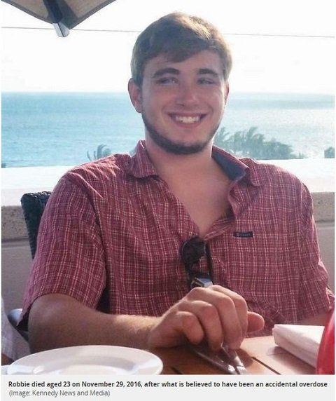 「死んだ息子の霊が帰ってきた！」防犯カメラに超クッキリ映った不気味な人影がヤバすぎて全英戦慄！の画像3