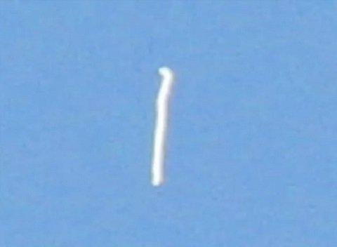 大空をのたうち回る未確認飛行生物「EBANI（イバーニ）」出現！ 地球外生命体か、リアル・火の鳥か… 欧米で目撃急増！の画像2