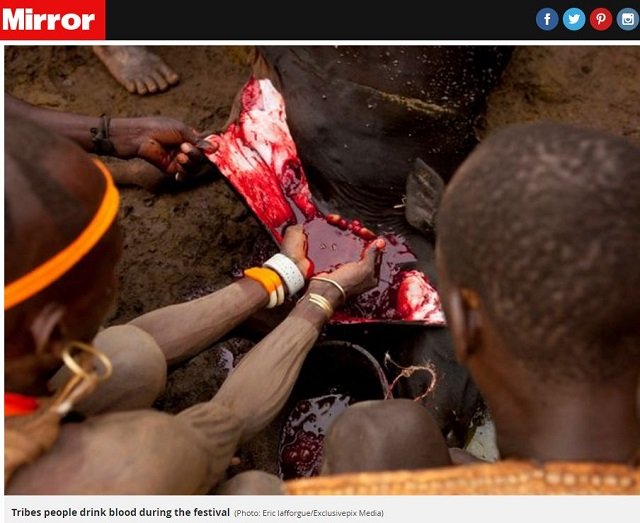 伝説的デブになるためにセックスを絶ち、血を飲みまくる！ エチオピアの奇祭「裸メタボ祭り」で今年もデブ・オブ・ザ・イヤーが選出されるの画像2