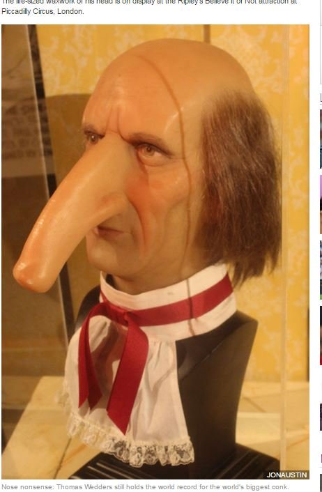 勃起した男性器より巨大な鼻を持つピノキオ男、トーマス・ウェダースの画像1