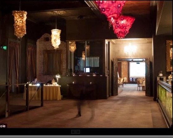 「歩いている影」が激写される？写真家も首を捻る不可解な写真!!の画像2