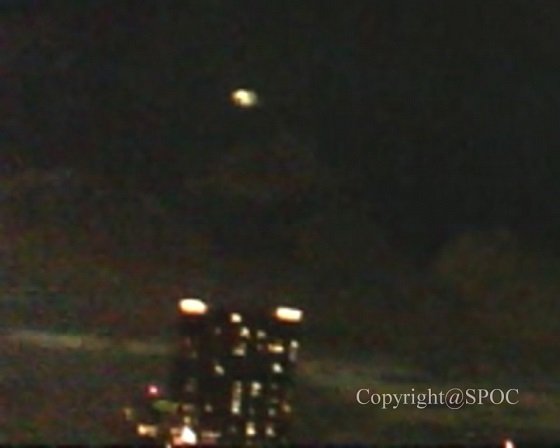 銀座上空でUFOが左右に瞬間移動→異空間へテレポーテーション!! 自動観測ロボ「SID-1」で世界初撮影成功！の画像3