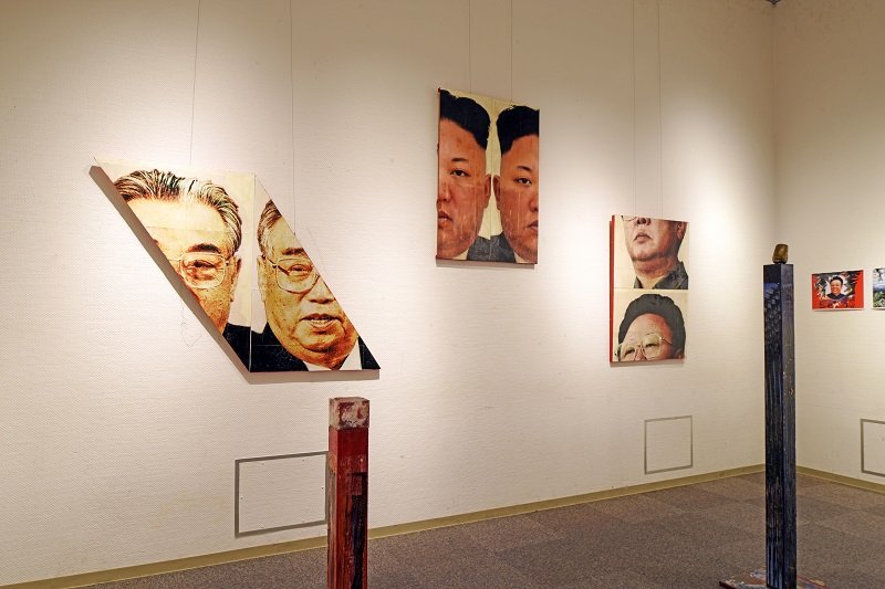 大北朝鮮帝国展「切断芸術」が首領様をぶった切る！ 「1000年残るモニュメント」「芸術理論なんか糞食らえ！」（現代美術家・生須芳英）の画像1