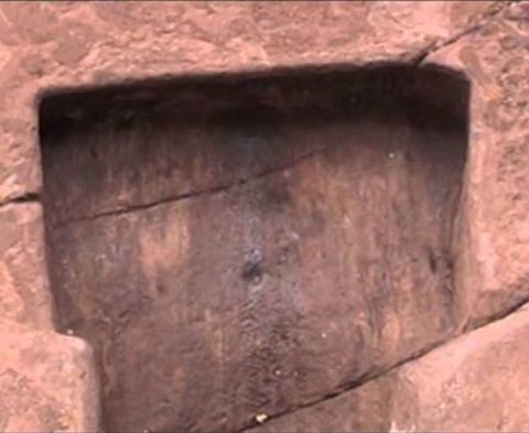 ぺルーの謎巨石「ヘイユマルカ」は神の世界に通じるスターゲイトだった!? 黄金の円盤をはめ込み始動、FBIも言及「異次元エイリアンが…」の画像2