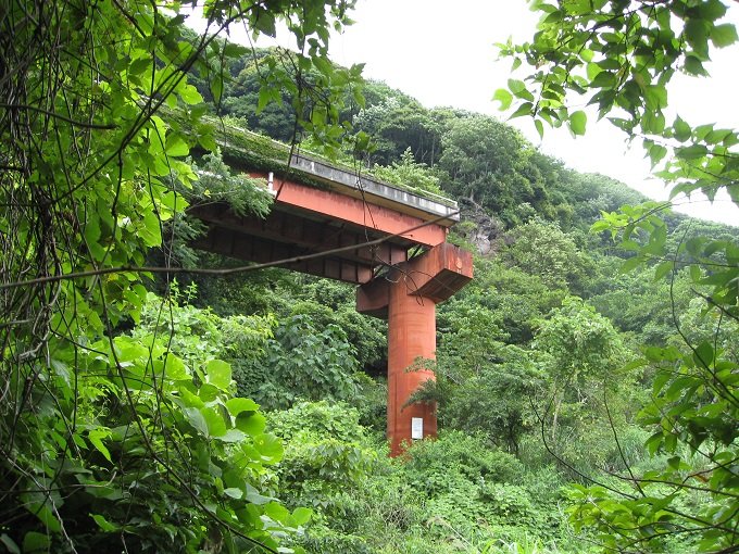 静岡県のレア廃墟へ潜入… 実は完成していた「未完成ループ橋」!の画像2