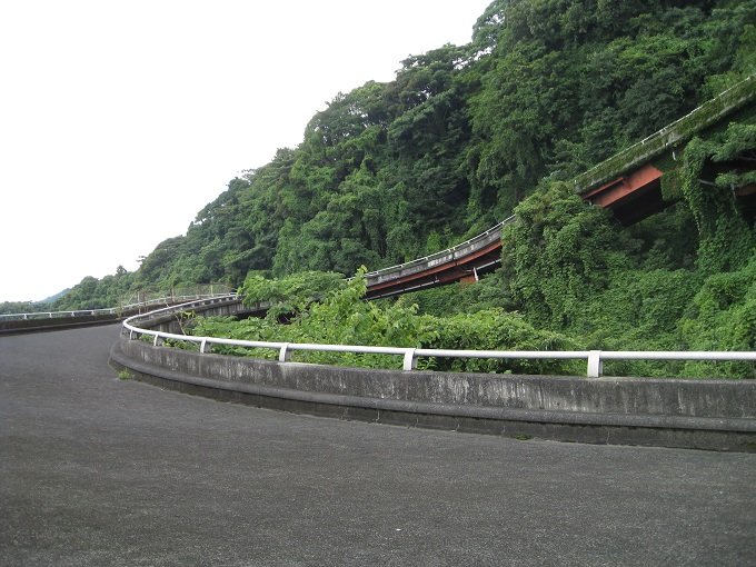 静岡県のレア廃墟へ潜入… 実は完成していた「未完成ループ橋」!の画像7