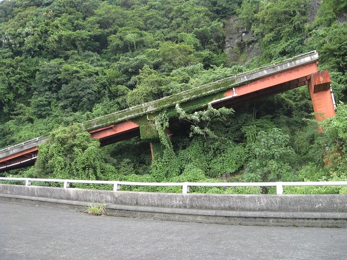 静岡県のレア廃墟へ潜入… 実は完成していた「未完成ループ橋」!の画像8