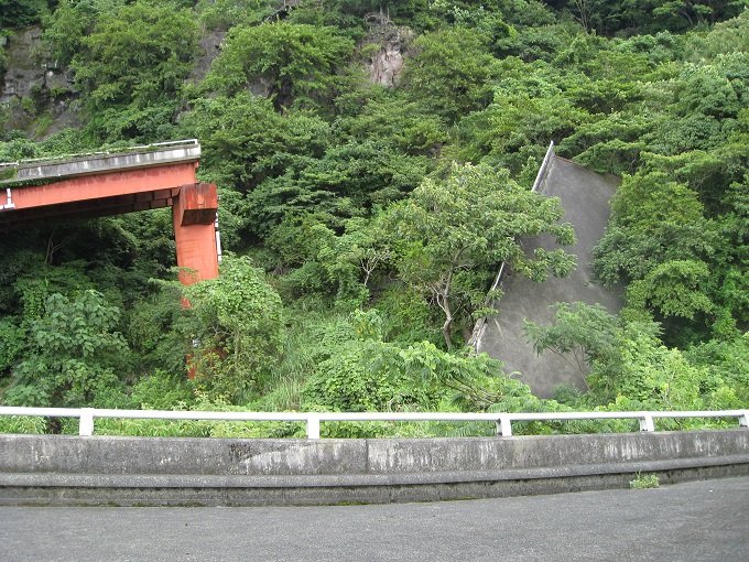 静岡県のレア廃墟へ潜入… 実は完成していた「未完成ループ橋」!の画像10