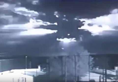 UFOがISISを攻撃？ トルコ国境で謎の大大大閃光「まったく説明できない」の画像3
