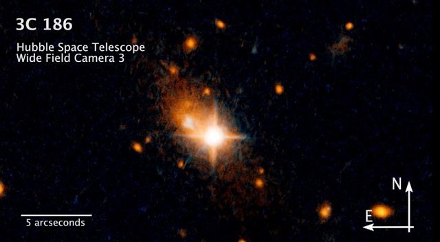 超大質量ブラックホールが時速720万kmで宇宙空間を爆走中！ 手当たり次第に周囲を飲み込みまくる事態！の画像1