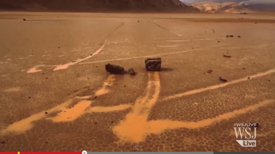 「デスバレーの動く石」の謎に新たな説が浮上！ バクテリアが原因か？の画像2