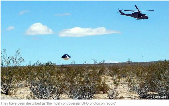 「最も議論を招くUFO写真だ」米軍基地にあまりにも完璧なツヤツヤメタリックUFO出現！ 10分静止→アクロバット飛行も… ！の画像2