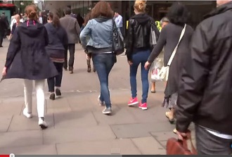 【新常識】スキニージーンズ履き続けると太る？ の画像1