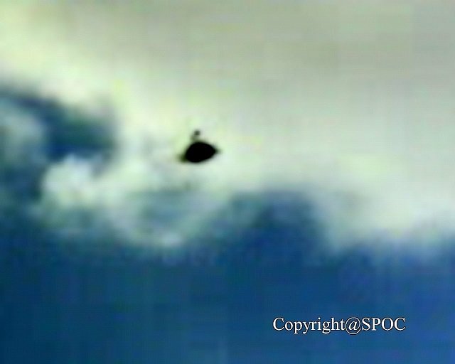 東京上空に前代未聞のスコープつき土星型UFO出現!! 自動観測ロボ「SID-1」で世界初撮影成功！【歴史的偉業】の画像3