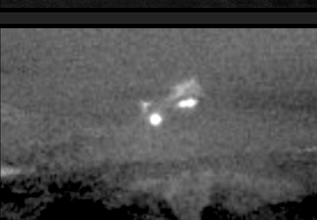 世界が認める「奇妙なUFO」がNZ火山付近に続々出現！ 見事な人型浮遊体から葉巻型まで…一体なぜ!?の画像4