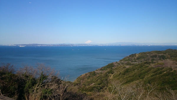 幽霊が出るという噂は本当か？ B級観光スポット「東京湾観音」の画像4