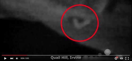 同時多発的に出現した「完全にV字型」の雲！ フェニックス・ライトか!?の画像1