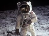 「月でUFOを目撃」発言の宇宙飛行士が嘘発見によるテストをパス! オルドリンら4人の証言解析でUFOの存在が証明される!