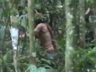 絶滅したはずの「名無しの裸族」最後の生き残り“ザ・ラストマン”の姿が初公開！ アマゾン開発で全虐殺、1人で生きた22年とは？