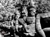 【オーパーツ世界探訪】12世紀に恐竜と暮らしていた「異次元の地」があった? 古寺院遺跡タ・プロームの謎
