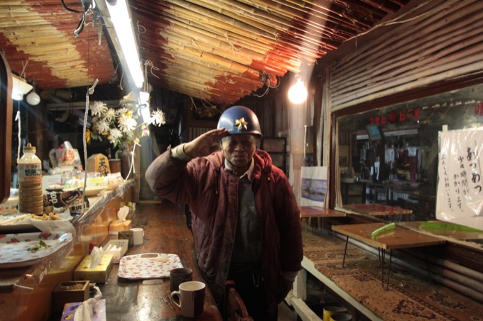 鹿児島の超強烈B級スポット「戦史館」に潜入！ 80超えのお爺ちゃんが案内、戦争グッズ、ガスマスク、軍刀謎、軍国酒場…の画像3