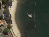 グーグルマップで激写された“奇怪なシンボル”5選! 海に浮かぶ巨人、UFOの発着場、特大キウイも…!