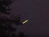【衝撃動画】黄金の昇り龍か、葉巻型UFOか? 嵐の夜空を電光石火で飛び去る謎の物体が激写される!