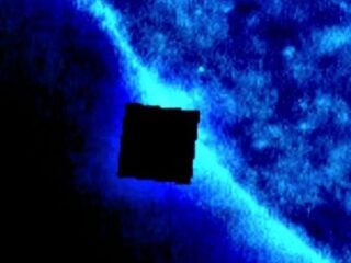 太陽付近に超巨大“キューブ型”UFO出現？SFが現実に？地球攻撃を目論む「ボーグ・キューブ」か!?