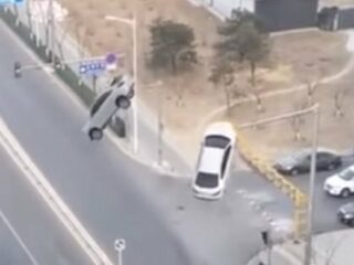 中国で自動車が突然宙に舞い上がる超常現象発生、警察も捜査！ 過去最大級のUFOアブダクションか、百瀬直也が徹底検証！