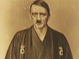“着物姿のヒトラー”の写真が発見される!! 誰も見たことがない衝撃の姿!
