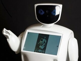 焼身自殺から脱走まで…AIロボットたちの反乱が遂に始まる、人類滅亡へ！