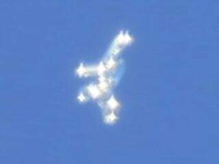 【動画】天使？ それとも妖精？　前代未聞の“美しすぎるUFO”に愛好家も大興奮!!