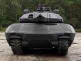 近未来のステルス戦車「PL-01」がスゴい!! センサーと特殊タイルで変幻自在に姿を変える!?