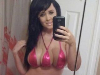 3つ目のおっぱいを手に入れた女性現る!! 母親ブチ切れ、その時娘は…!?