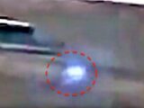 【衝撃映像】嵐の中で低空浮遊するUFO出現! 有識者「人類監視と気象改変を楽しんでる」、UFO着陸場建設と関係か!?=アルゼンチン