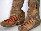 1500年前のミイラが“アディダスのブーツ”を履いていたことが判明! 1700年前のミイラもアディダス着用!
